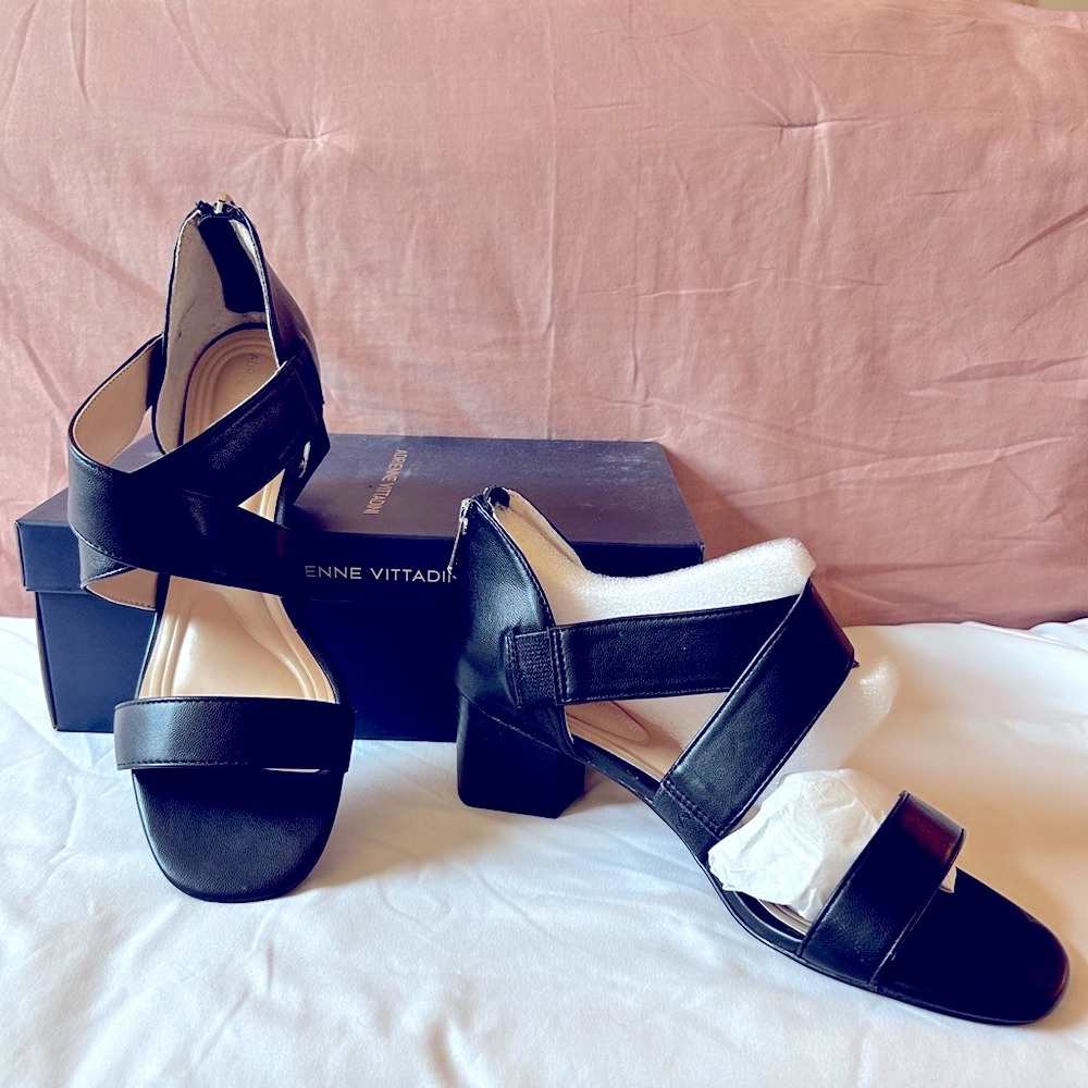 Adrienne Vittadini Black Faux Leather Astoric Shoes